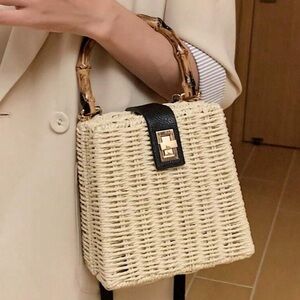 🆕 Square Woven Straw Handbag